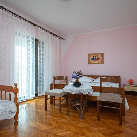Apartments And Rooms With Parking Space Zubovici, Pag - 16063 Exterior foto